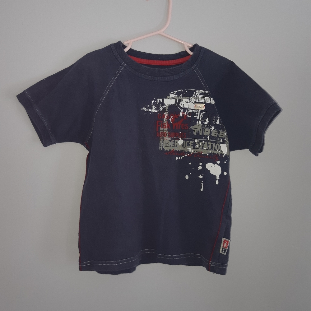 10 For 10$ Krickets Boy T-Shirt 100% cotton  Size 5/107-112 c
